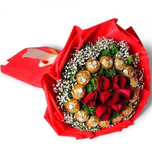 6 Red Roses with 16 Pcs. Ferrero in Bouquet