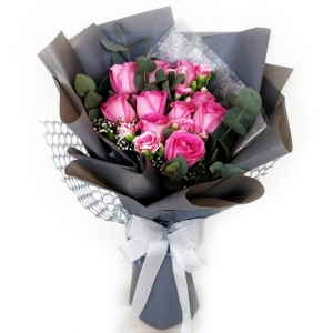 send ecuadorian roses w/ carnation in bouquet to philippines