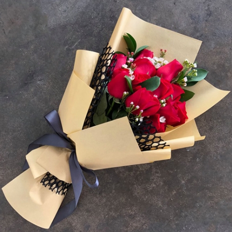 send 12 stems red color roses in bouquet to philippines