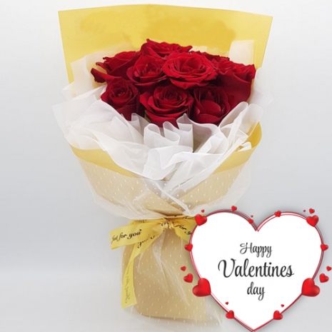 12 Pcs. Red V-Day Roses in Bouquet